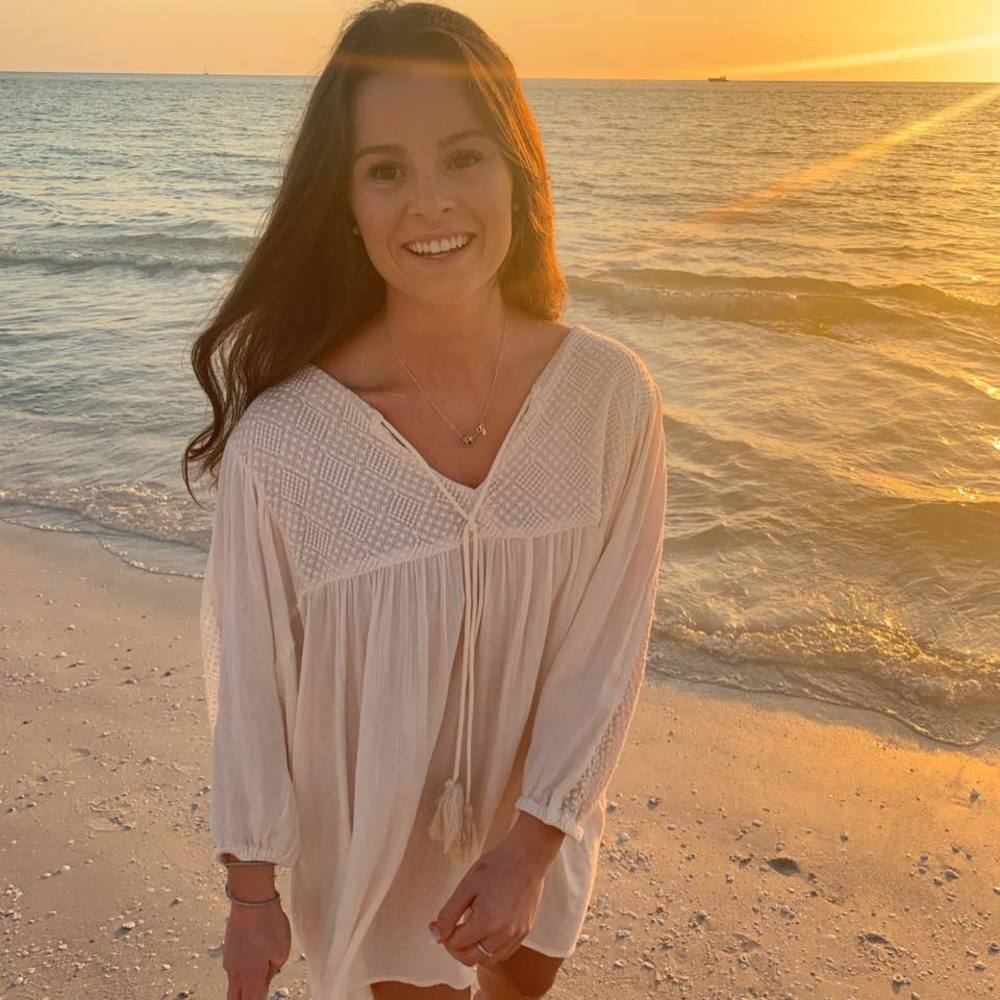 Meet your Posher, Aly